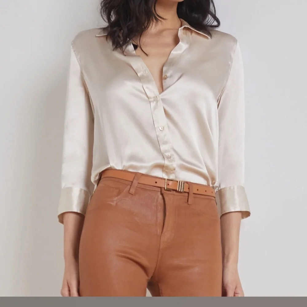L’ agence 100% Pure Silk button up blouse NWT - Picture 2 of 6